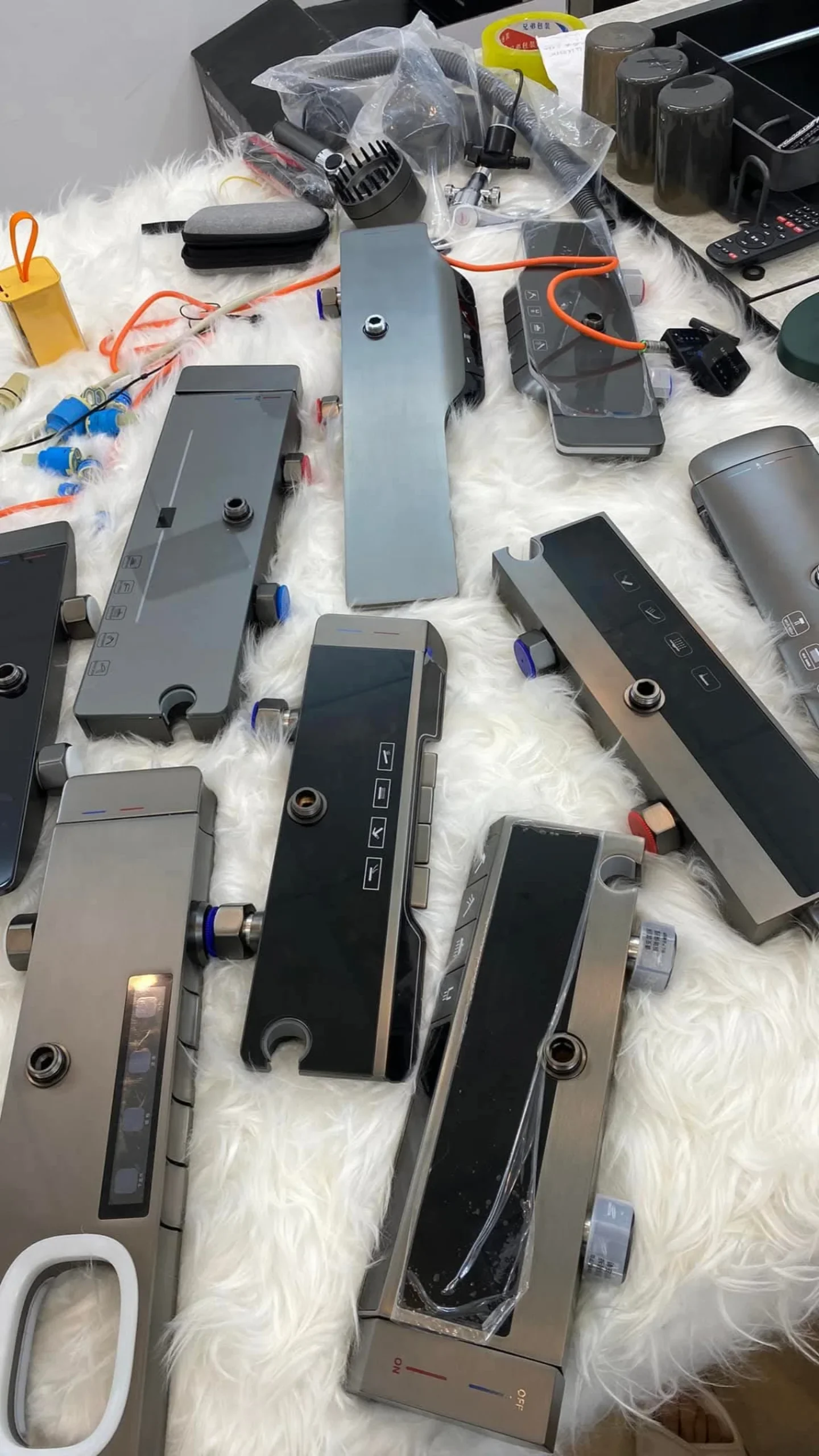 Elektronik dijital duş seti 